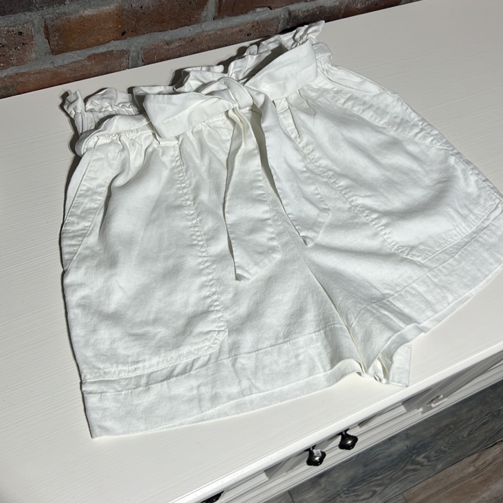 Marine Layer paperbag waist shorts